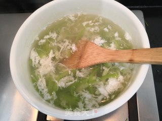 蛋白丝瓜枸杞汤的做法步骤：11