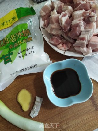 家常简易烧五花肉的做法步骤：3