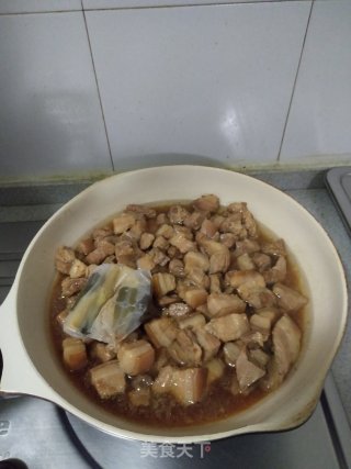 家常简易烧五花肉的做法步骤：10
