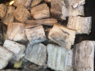红烧带鱼的做法步骤：5