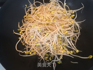 青椒豆芽的做法步骤：5