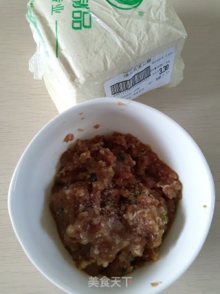 肉沫烧豆腐的做法步骤：1