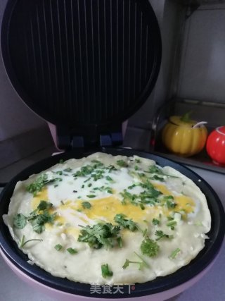 早餐三部曲~鸡蛋饼????的做法步骤：2