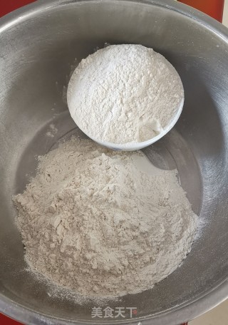 果仁面包的做法步骤：1