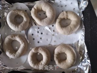 黑全麦面贝果的做法步骤：12