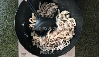 京酱肉丝，如此简单就可以做出来了！的做法步骤：5