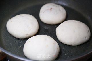 红糖饼的做法步骤：9