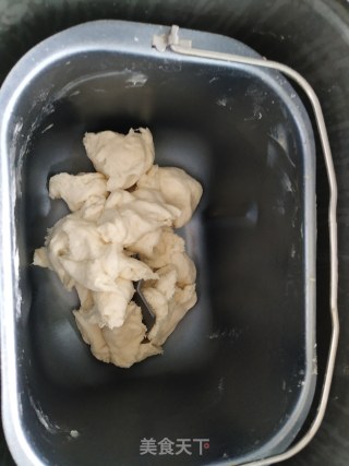 手撕肉松面包的做法步骤：3