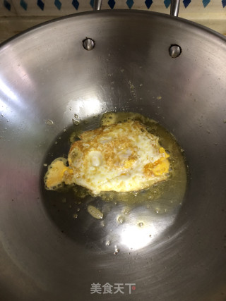 香煎面包鸡蛋三明治的做法步骤：3
