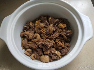 鸭肉丝瓜煲的做法步骤：7