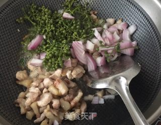 藤椒肉丁酱的做法步骤：12