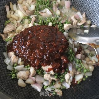 藤椒肉丁酱的做法步骤：16