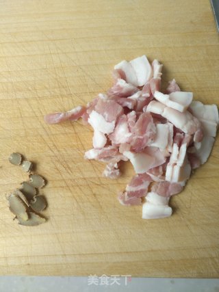 肉片橄榄菜炒豇豆的做法步骤：1