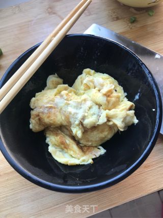 虾仁黄瓜炒蛋的做法步骤：4