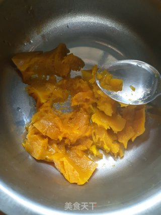 香甜南瓜豆沙饼的做法步骤：1