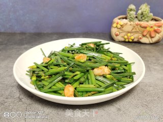 虾仁炒韭菜心的做法步骤：7