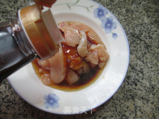 胡萝卜炒鸡胸肉的做法步骤：4