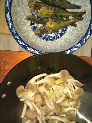 黄骨鱼豆腐汤的做法步骤：3