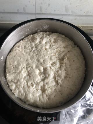 小葱香菇肉包的做法步骤：1