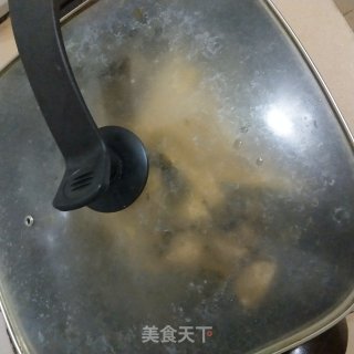 香菇焖腐竹的做法步骤：6