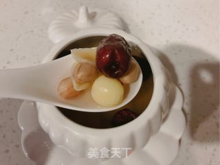 莲子百合红枣汤的做法步骤：7
