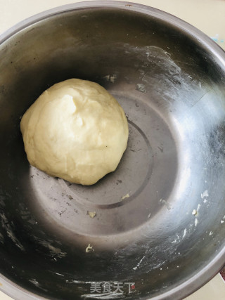 电饭锅版面包~的做法步骤：4