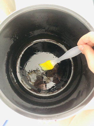 电饭锅版面包~的做法步骤：5