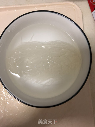 粉丝娃娃菜的做法步骤：1