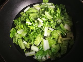 虫草花小白菜炖粉条的做法步骤：2