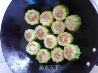 苦瓜酿虾蓉的做法步骤：6