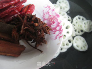 香卤莲藕的做法步骤：4