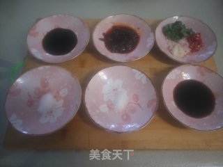 凉拌蕨根粉的做法步骤：2