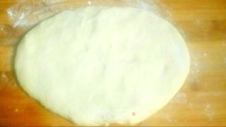 大爆头奶香炼乳吐司的做法步骤：3