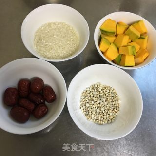 薏米南瓜红枣粥的做法步骤：1