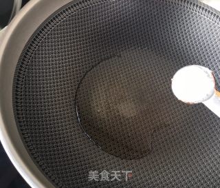 蒜蓉肠炒菜心的做法步骤：6