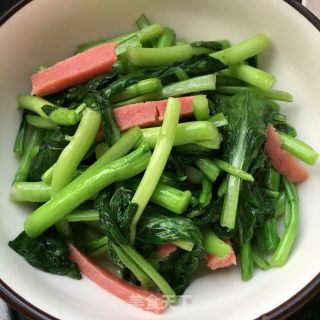 蒜蓉肠炒菜心的做法步骤：11
