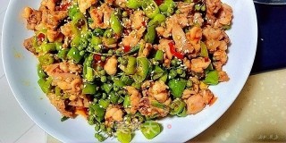 双椒兔丁的做法步骤：12