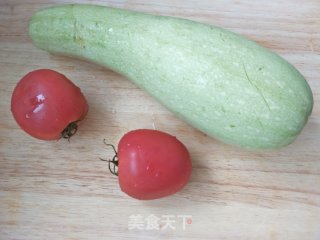 番茄炒夏瓜的做法步骤：2