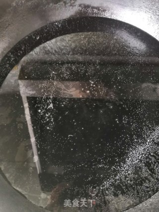 清炒西兰花????的做法步骤：2