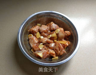 木耳蒸鸡的做法步骤：5