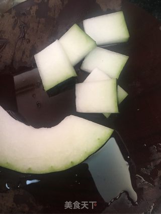 冬瓜薏米海带筒骨汤的做法步骤：5