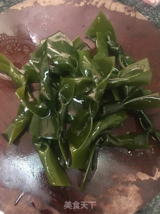 冬瓜薏米海带筒骨汤的做法步骤：6