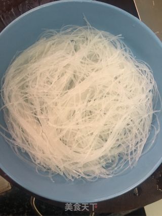 粉丝蒸白贝的做法步骤：4