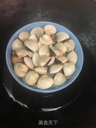粉丝蒸白贝的做法步骤：7