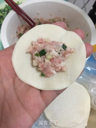 荸荠肉馅饺子的做法步骤：8