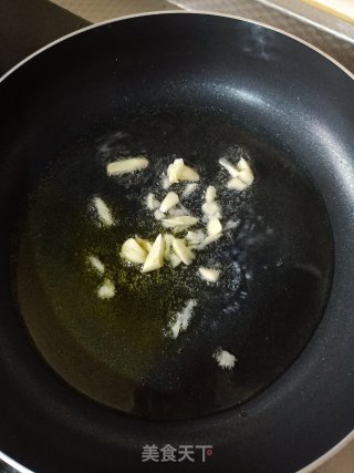 包菜炒粉丝的做法步骤：3