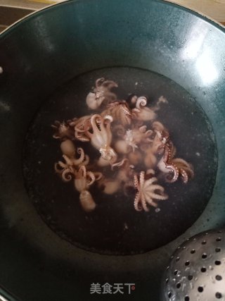 酱爆八爪鱼的做法步骤：3
