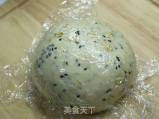 黑芝麻燕麦面包的做法步骤：5