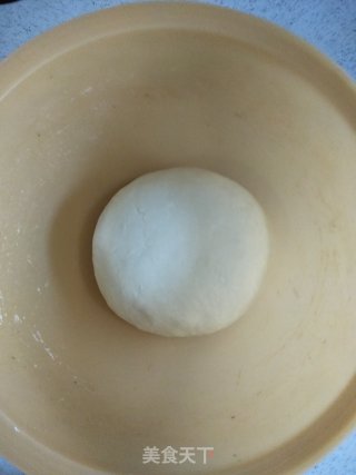 韭菜饺子的做法步骤：1