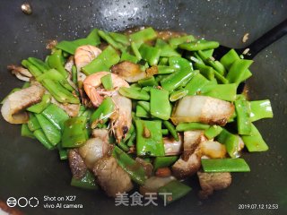 五花肉炒芸豆的做法步骤：6